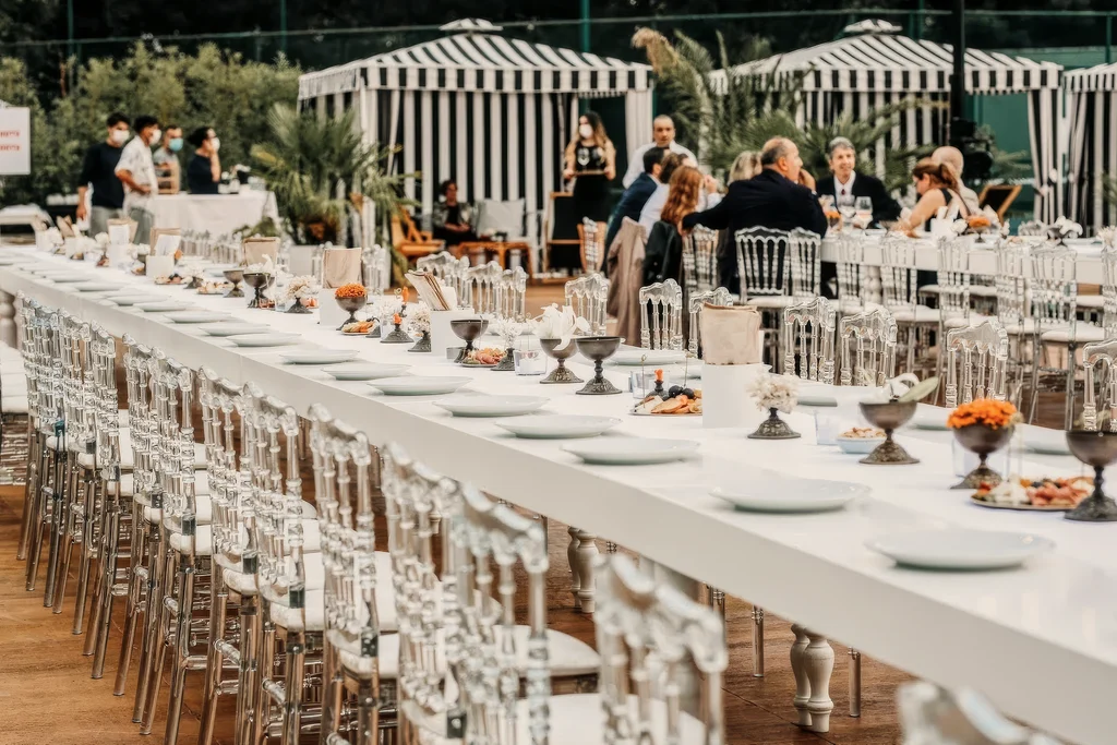 The most elegant gatherings are the quietest ones.